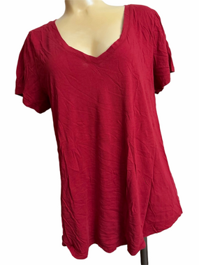 Torrid Woman Red V-Neck Tee T-Shirt Plus Size 2X Casual Spring Summer Classic